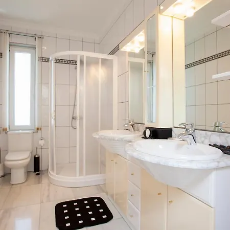 Sleeps 6 Pool Air Con Wifi Villa Puerto Calero